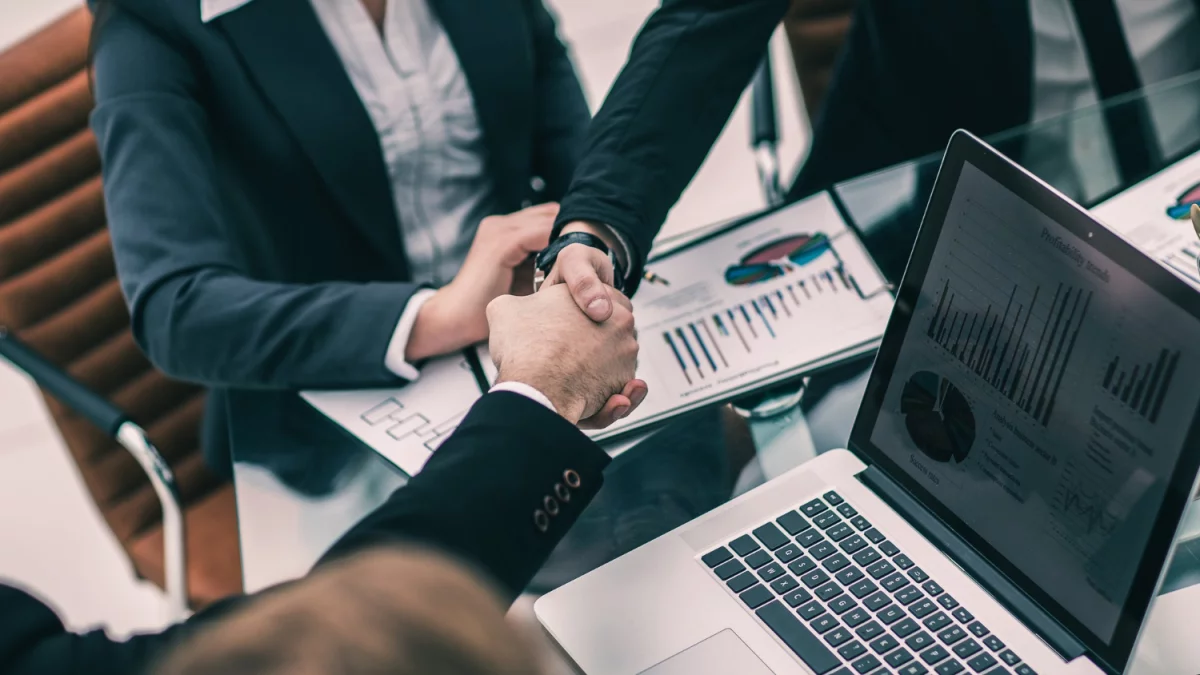 Jak przetransportować maszyny rolnicze - stawka godzinowa